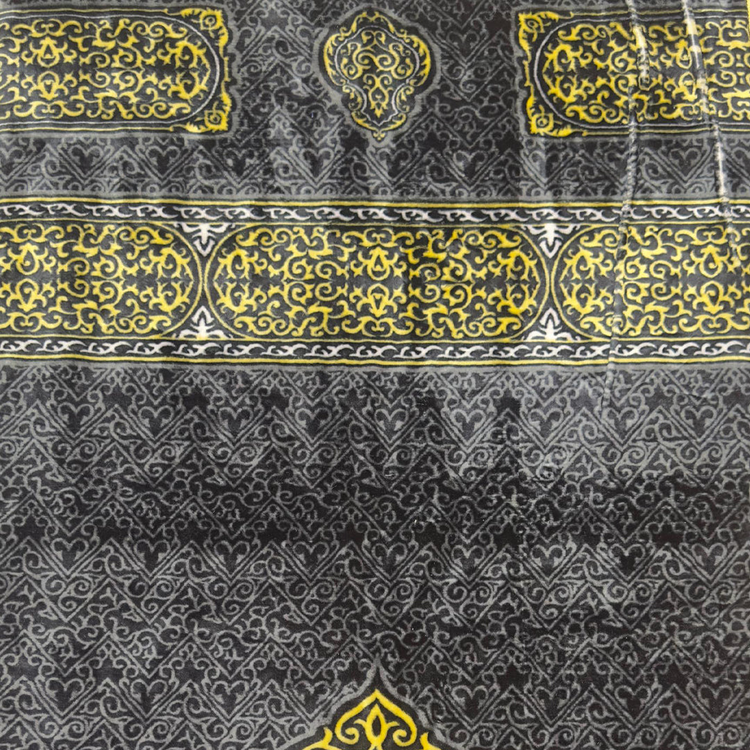 Premium Velvet Prayer Mat - Qibla