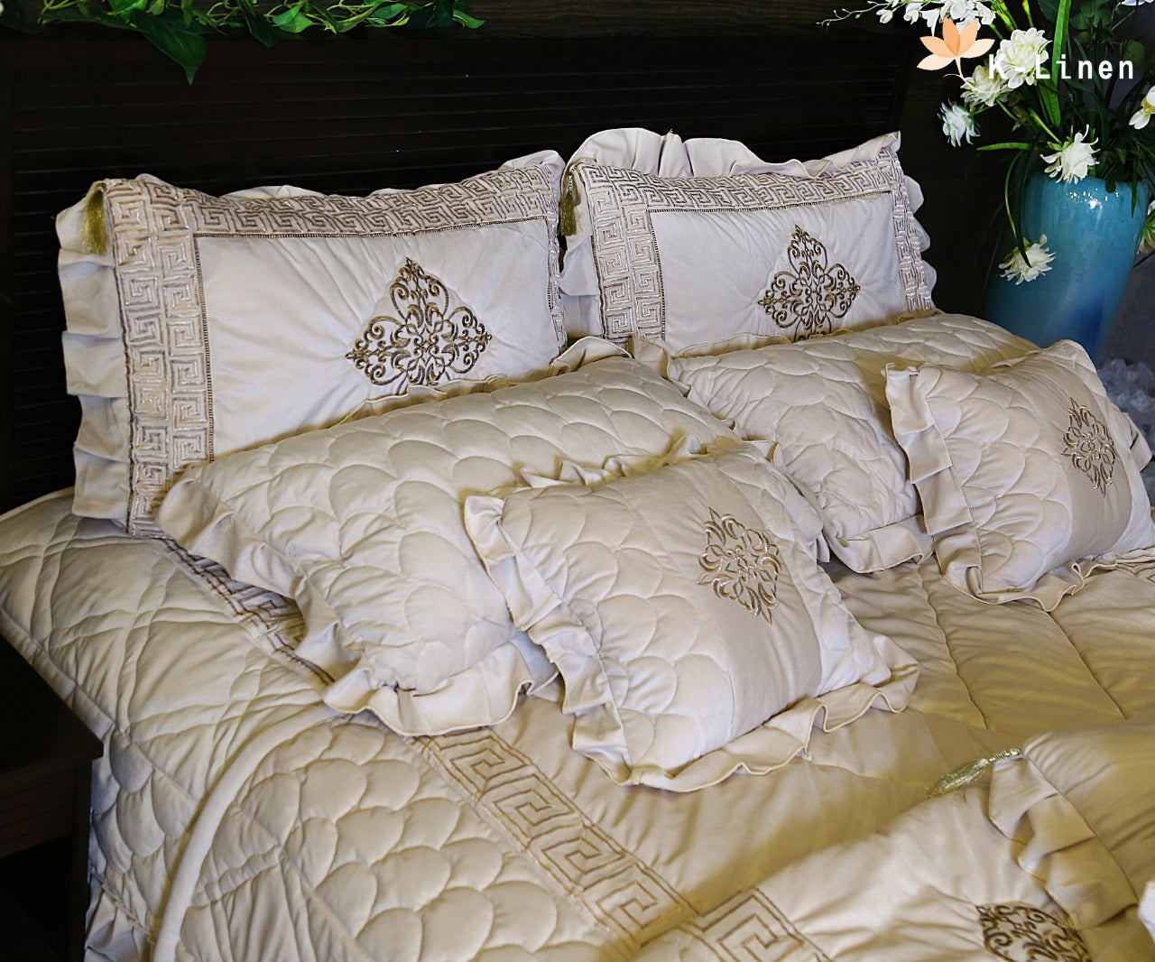 Luxury Velvet Embroidered Bridal Set - White